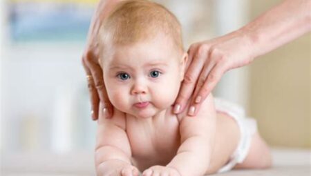 Bebek ve Bebek Masajı: Rahatlama ve Bağ Kurma Anları