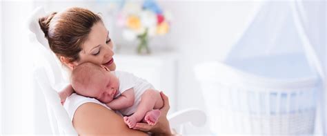 Yeni Anne-Babalar için Bebek Bakımı Rehberi: İhtiyaçlar, Uygulamalar ve İpuçları