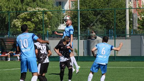 Amatör Futbol: Heyecanı Paylaşın ve Yeteneklerinizi Geliştirin!